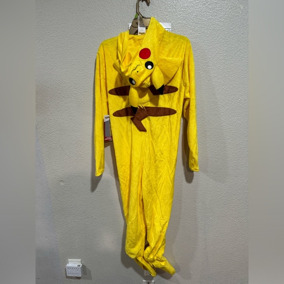 PIKACHU kids deluxe Halloween hooded costume jumpsuit with gloves size various - Picture 3 of 7